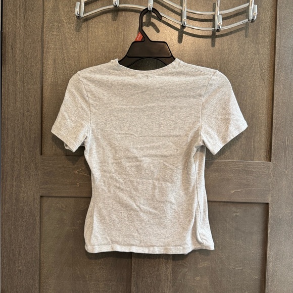 SKIMS Gray Short Sleeve Tee - Picture 4 of 7